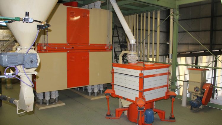 Since 1933 doing wheat and corn flour mills Descripción de la imagen